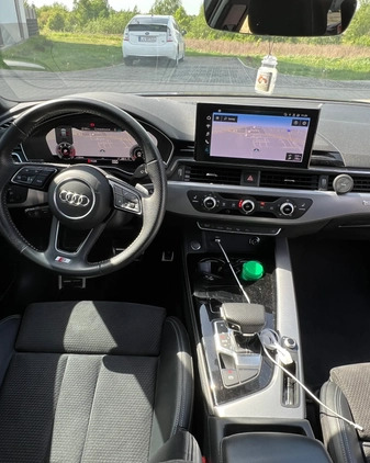 Audi A4 cena 159000 przebieg: 165000, rok produkcji 2019 z Lublin małe 301